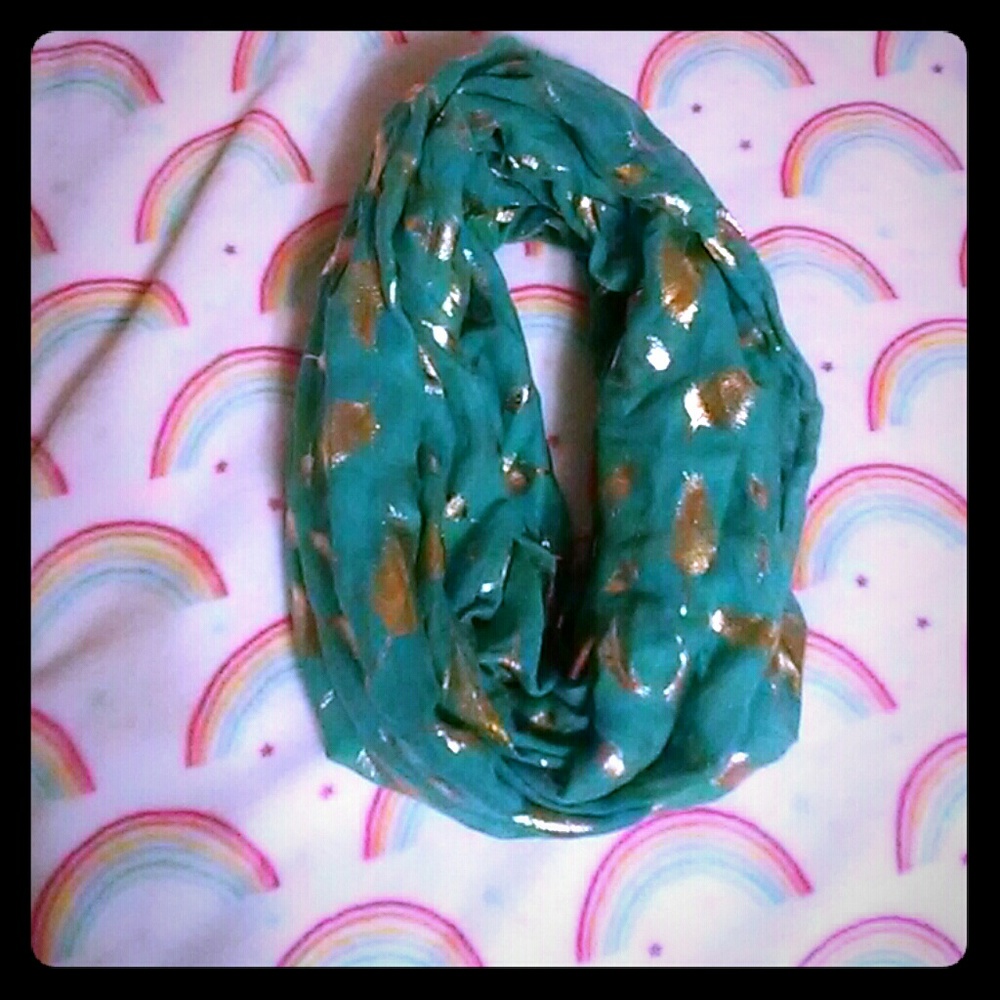 Thick green blue scarf with gold feather design